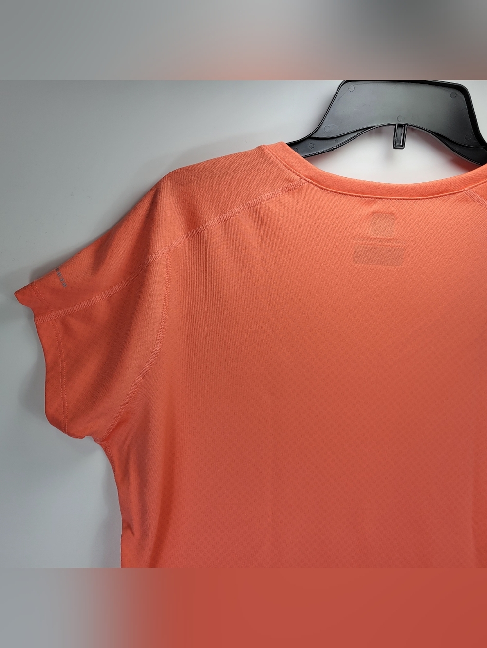 Columbia Omni Freeze Zero Athletic Cooling Short Sleeve Shirt Women XL Pink Gym - Picture 10 of 11